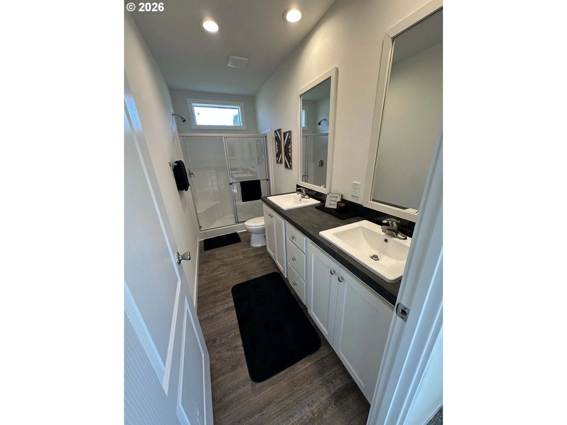 Primary Bedroom-Attached Bathroom
