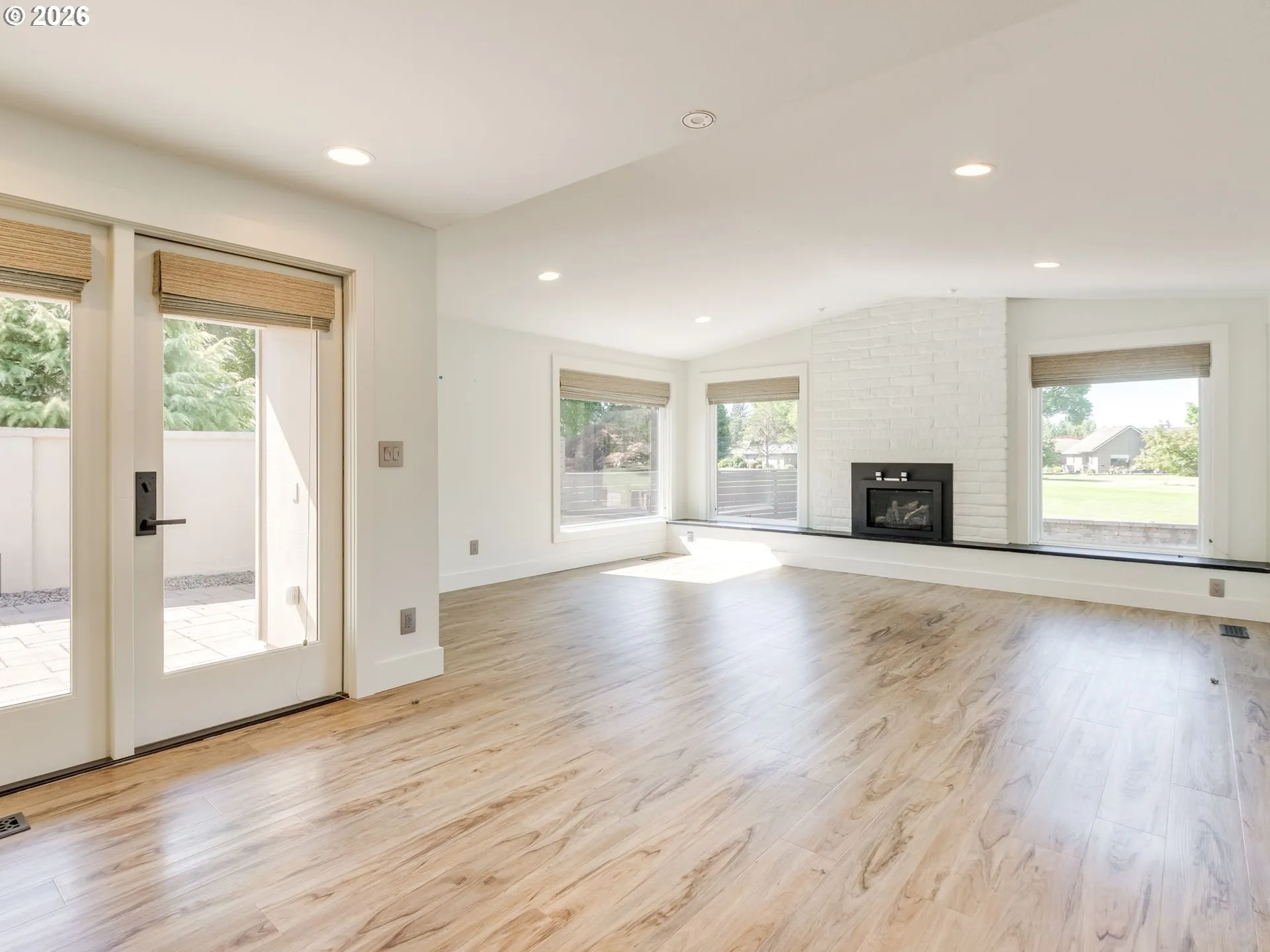 Living Room/Dining Room
