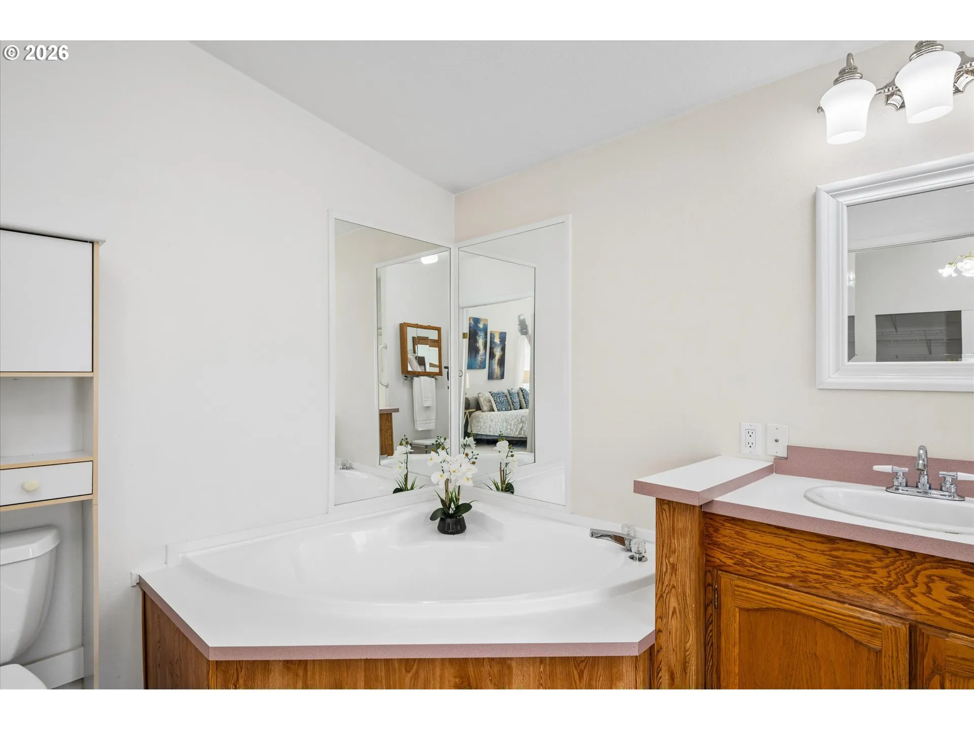 Owner's Suite Bathroom-Garden Tub