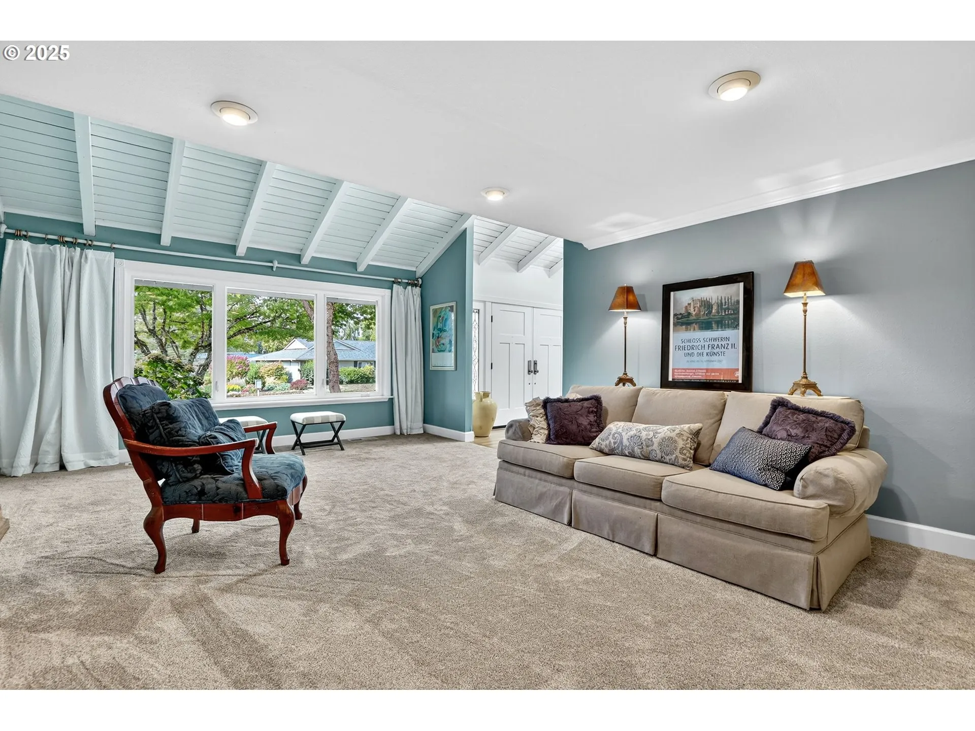 Living Room-Vaulted Ceilings