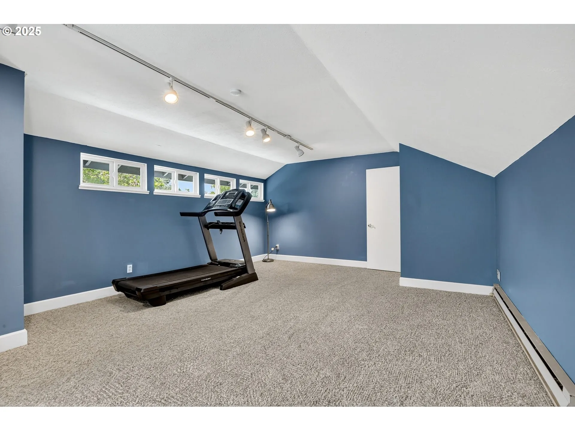 Bonus Room-Upper