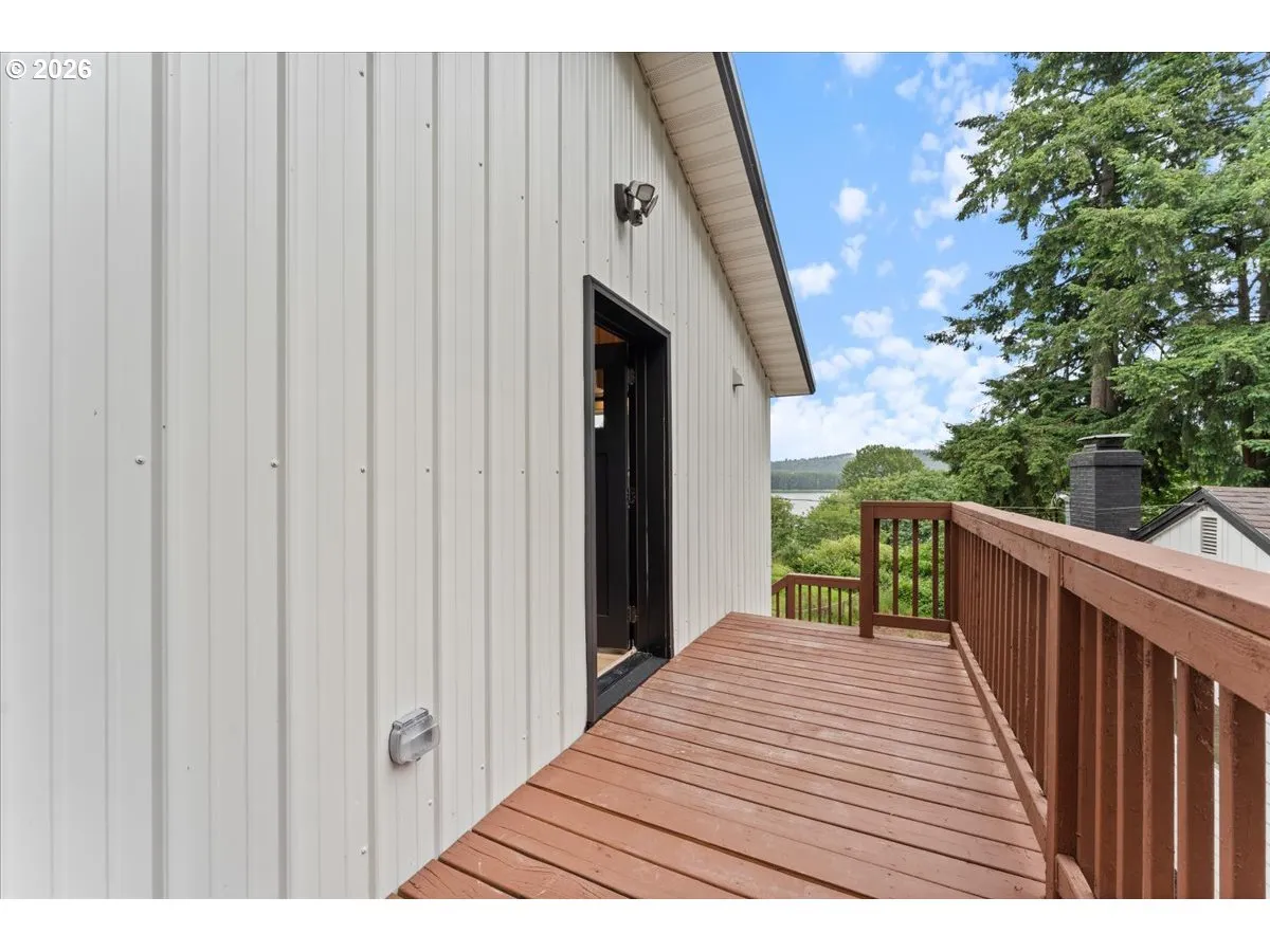 Bonus Room-Upper