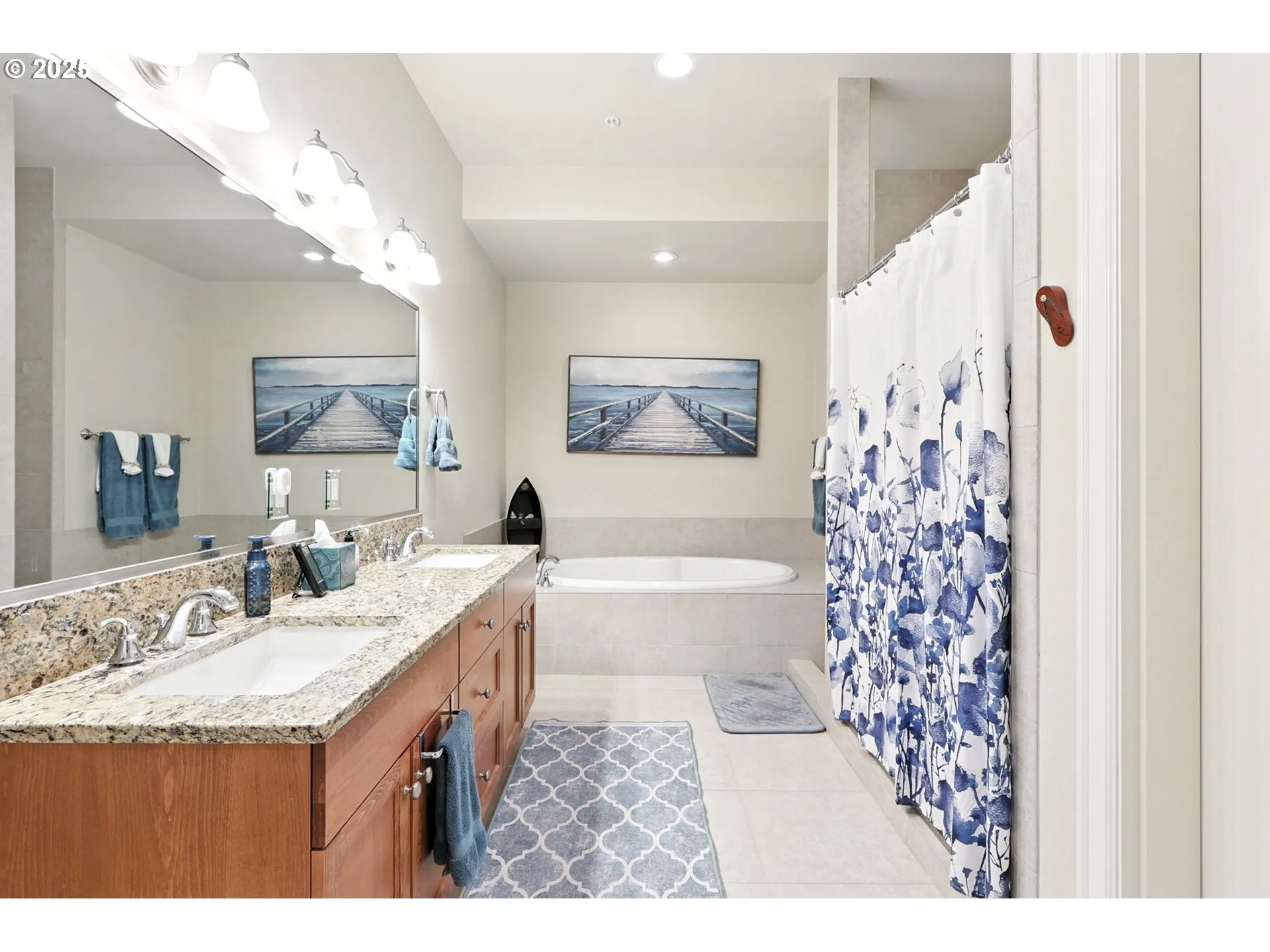 Bathroom, Attached-Double Sinks