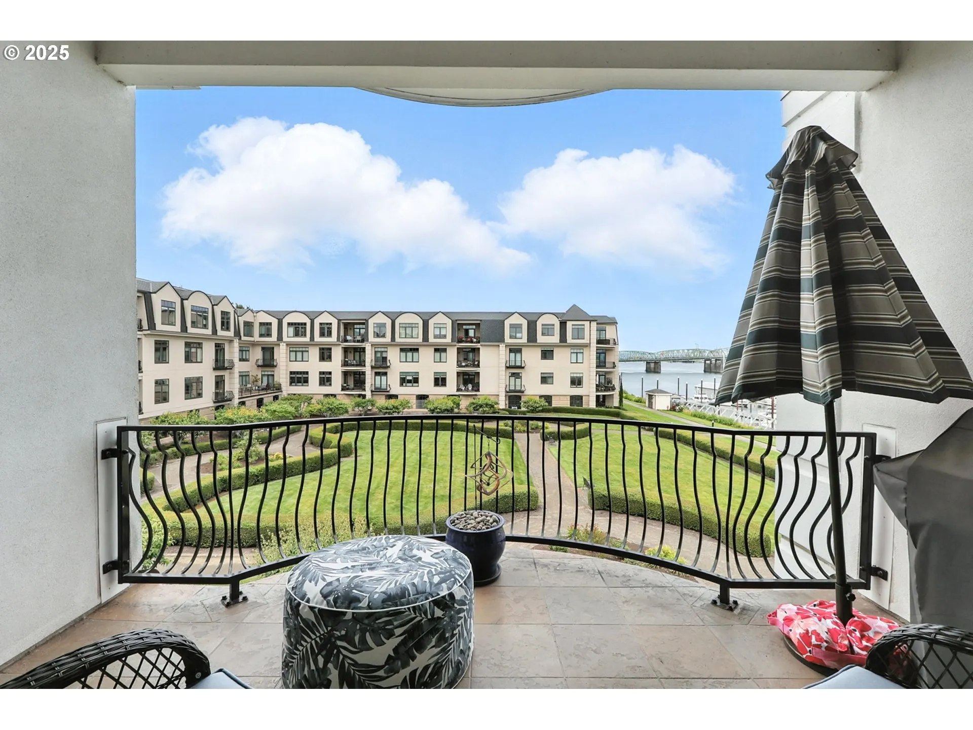 Balcony-West Facing
