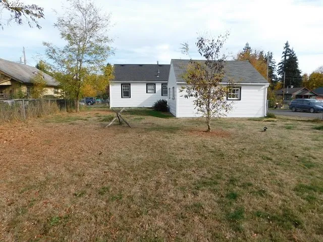 Backyard-Fenced