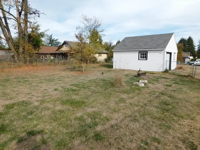 Backyard-Fenced