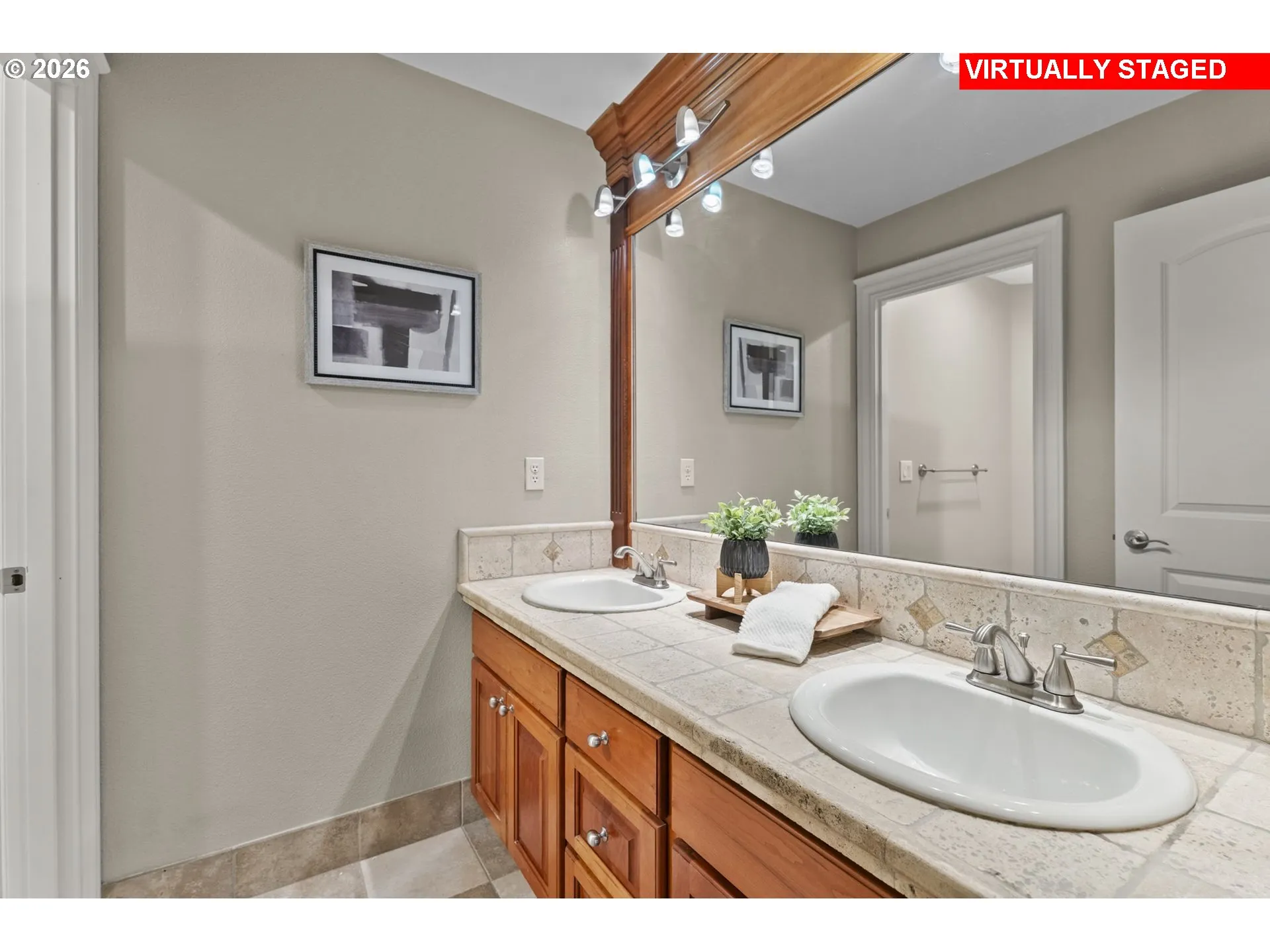 Bathroom-Upper