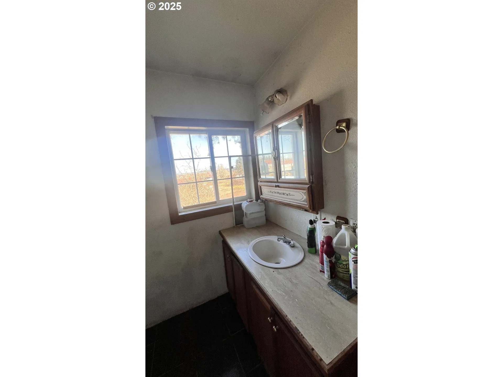 Bathroom-Upper