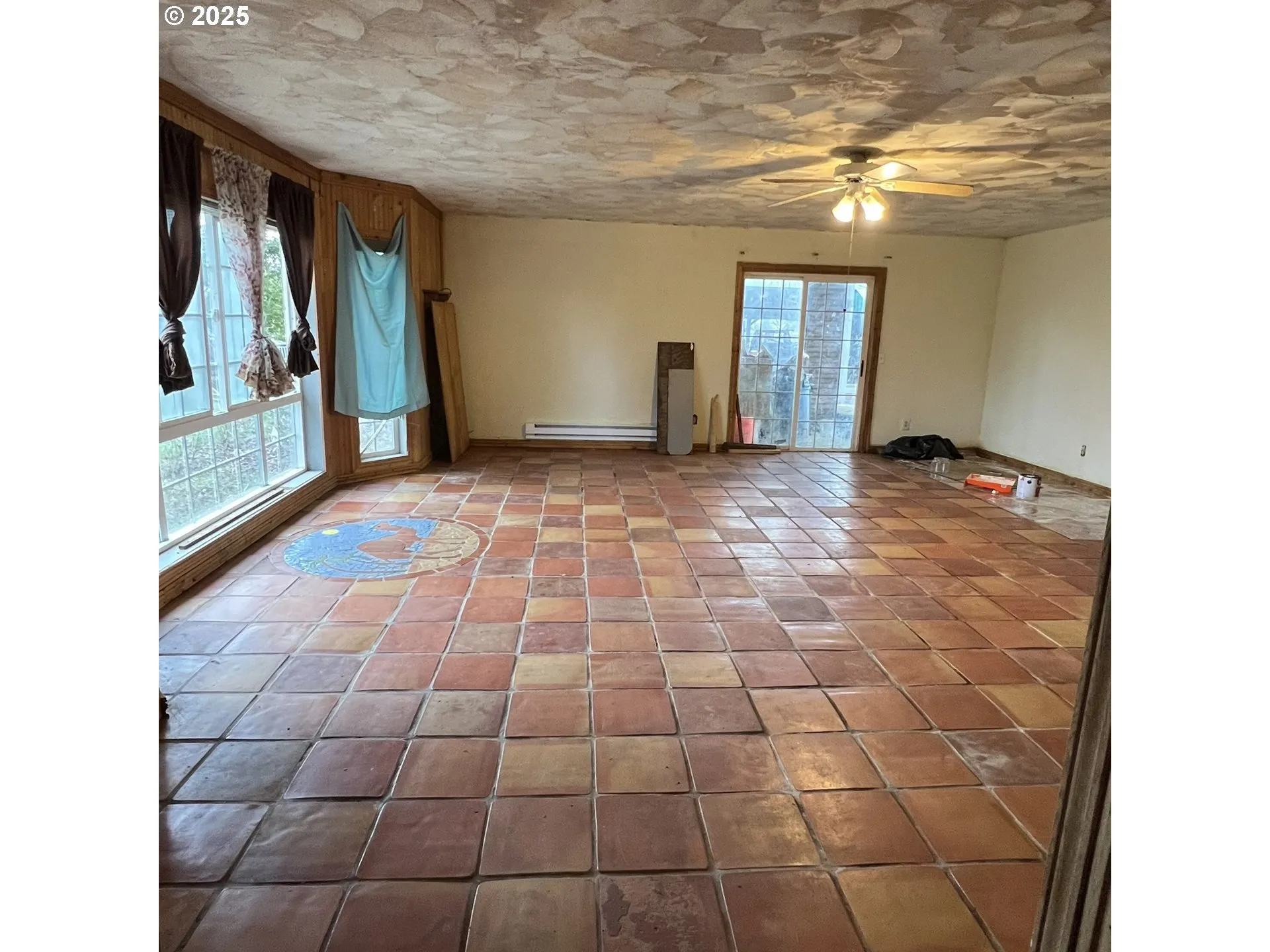 Dining Area-Ceiling Fan