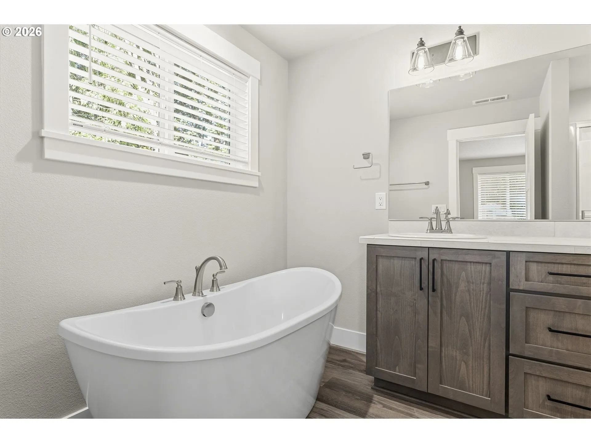 Bathroom, Attached-Double Sinks