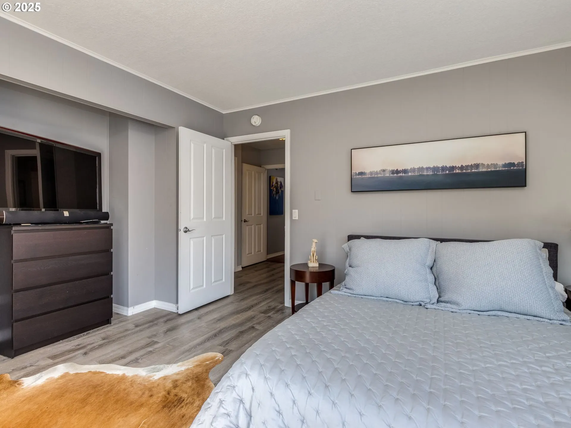 Bedroom-Upper
