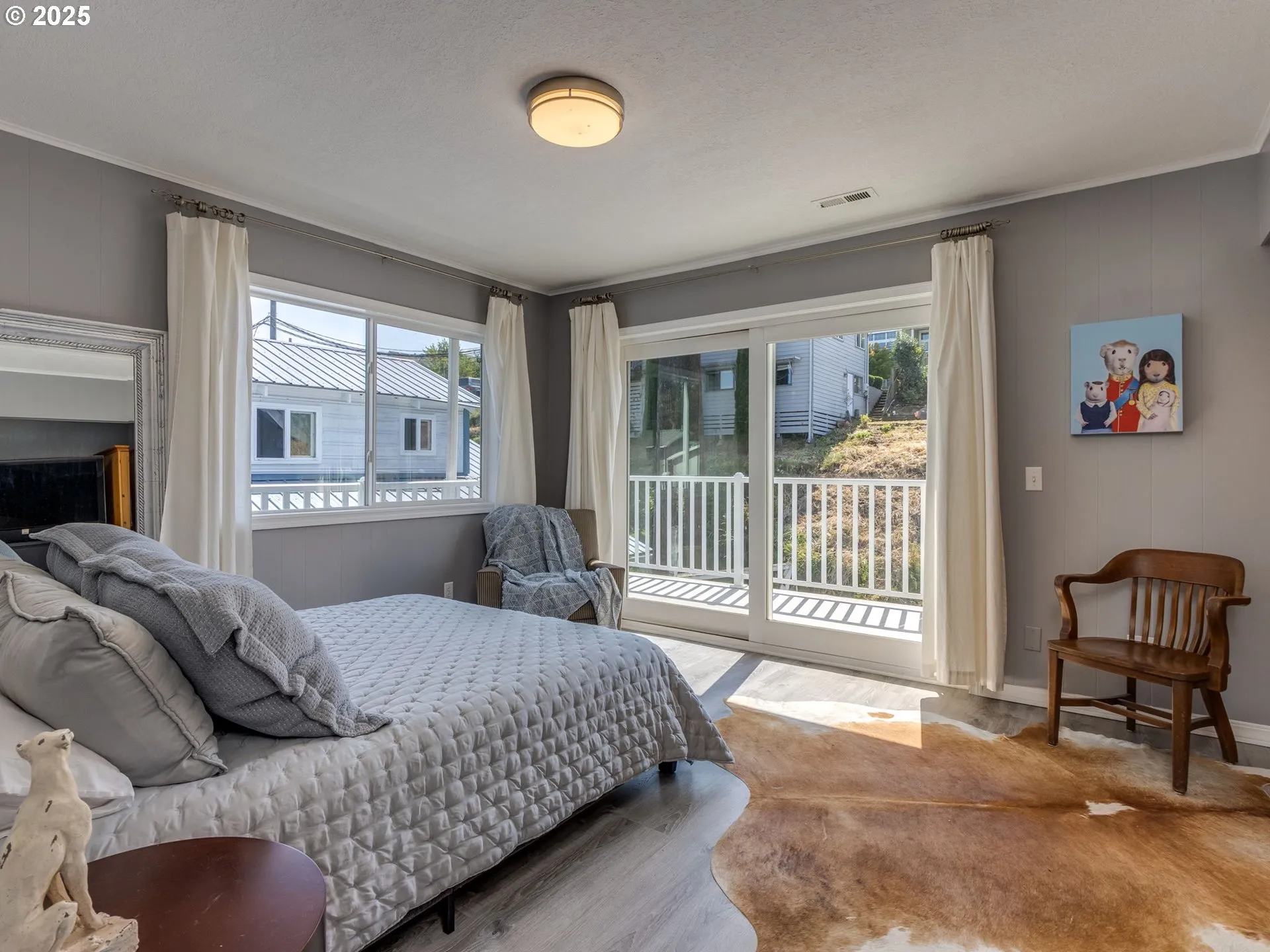 Bedroom-Upper