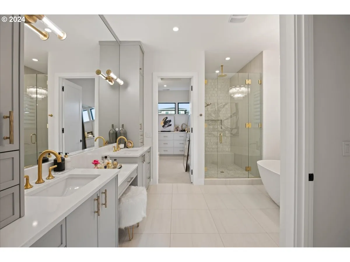 Owner's Suite Bathroom-Full Bathroom