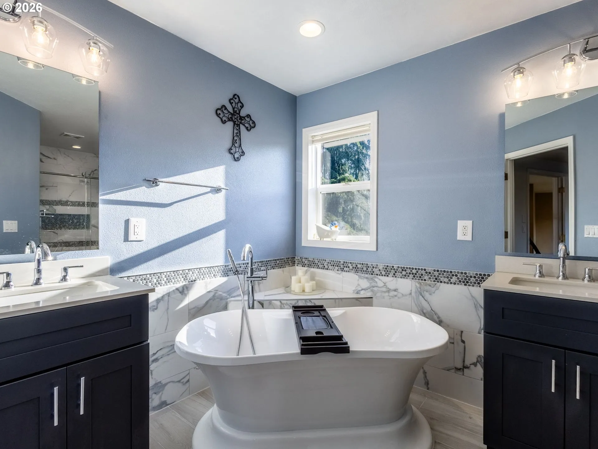 Bathroom, Attached-Garden Tub