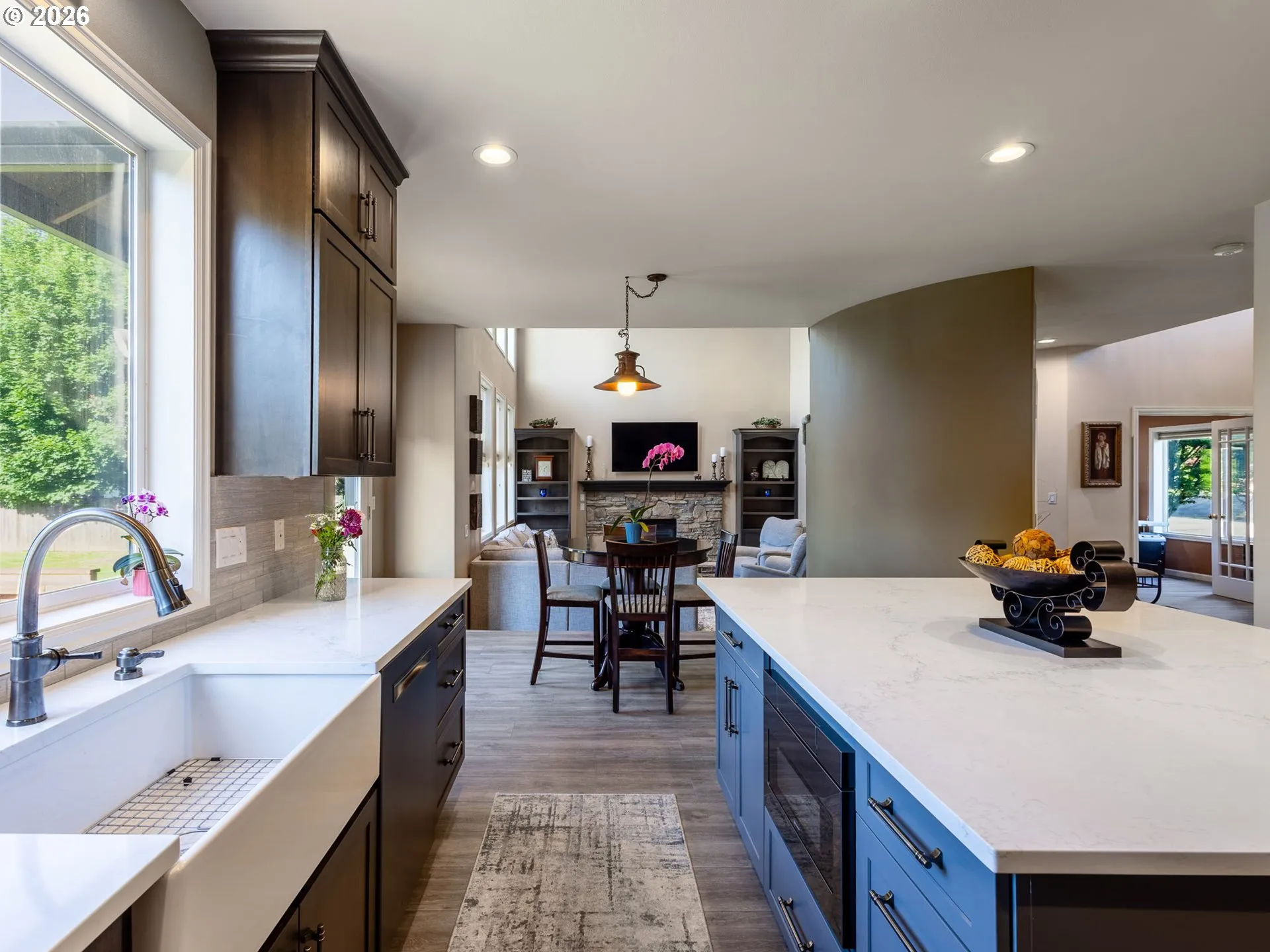 Kitchen-Eating Area
