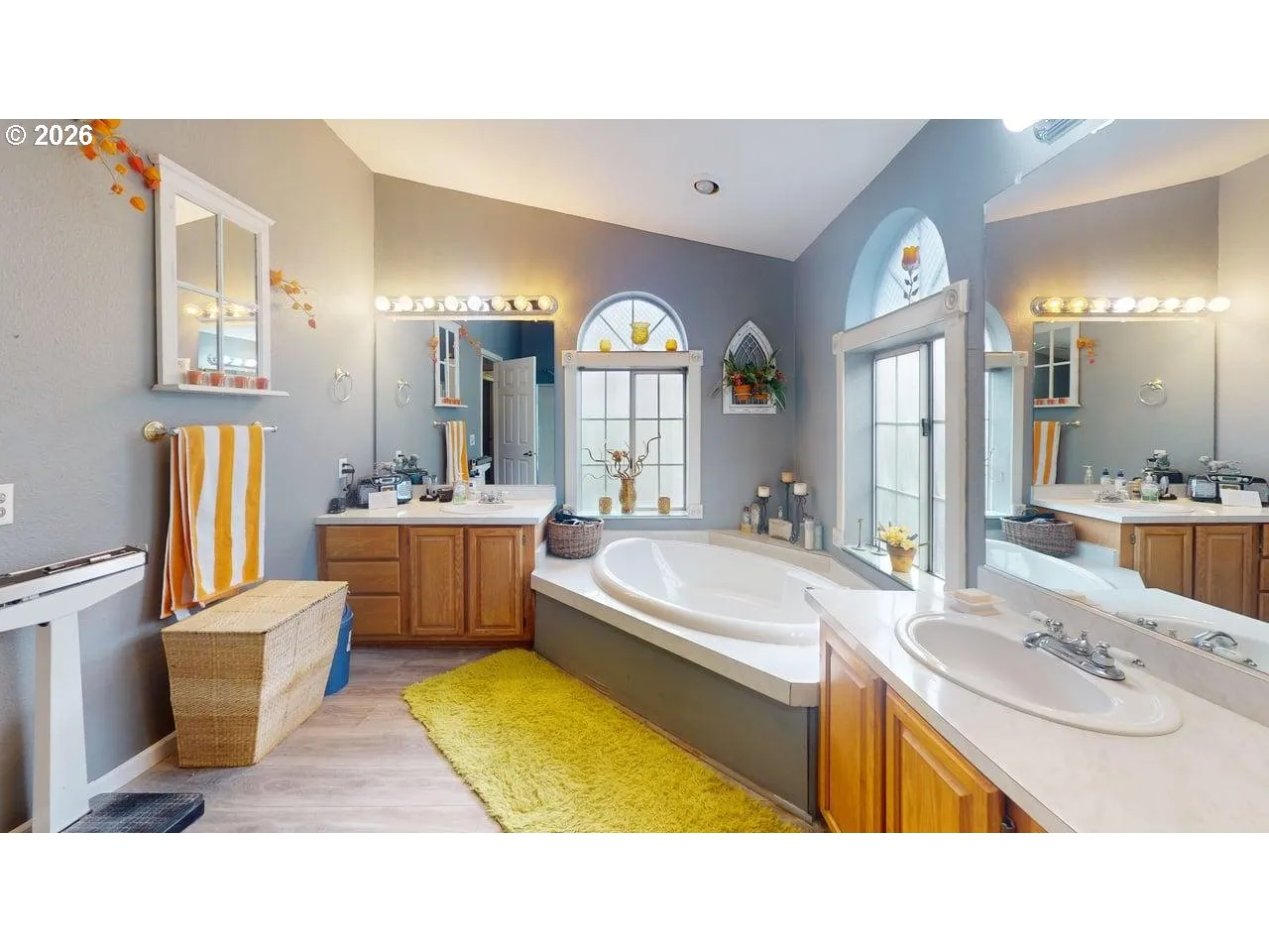 Bathroom, Attached-Double Sinks