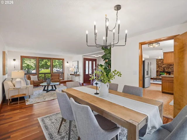 Living Room/Dining Room