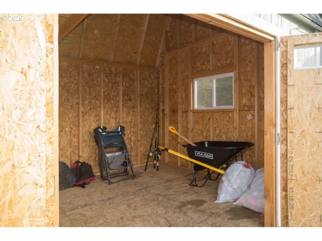 Shed
