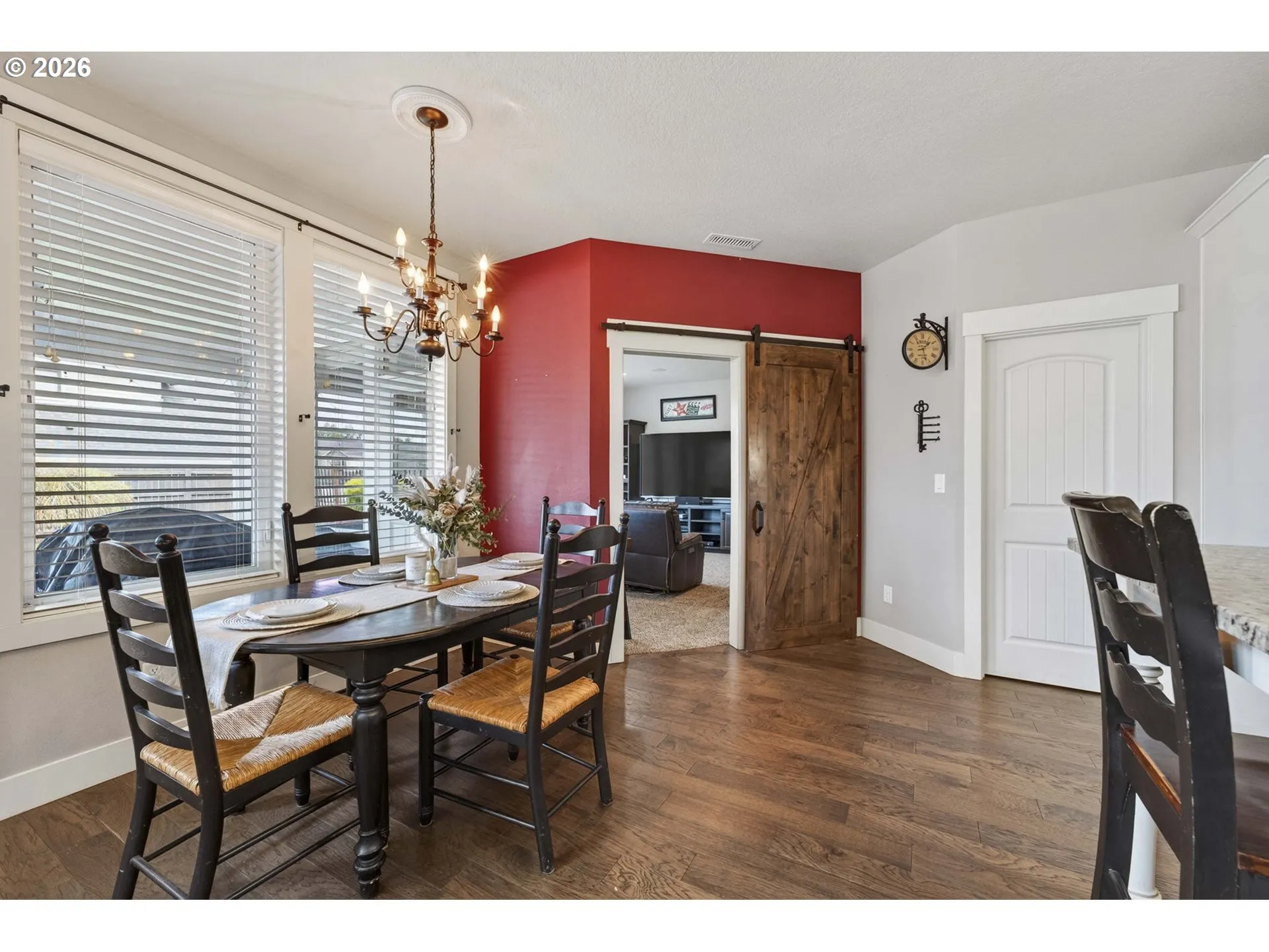 Kitchen-Eating Area