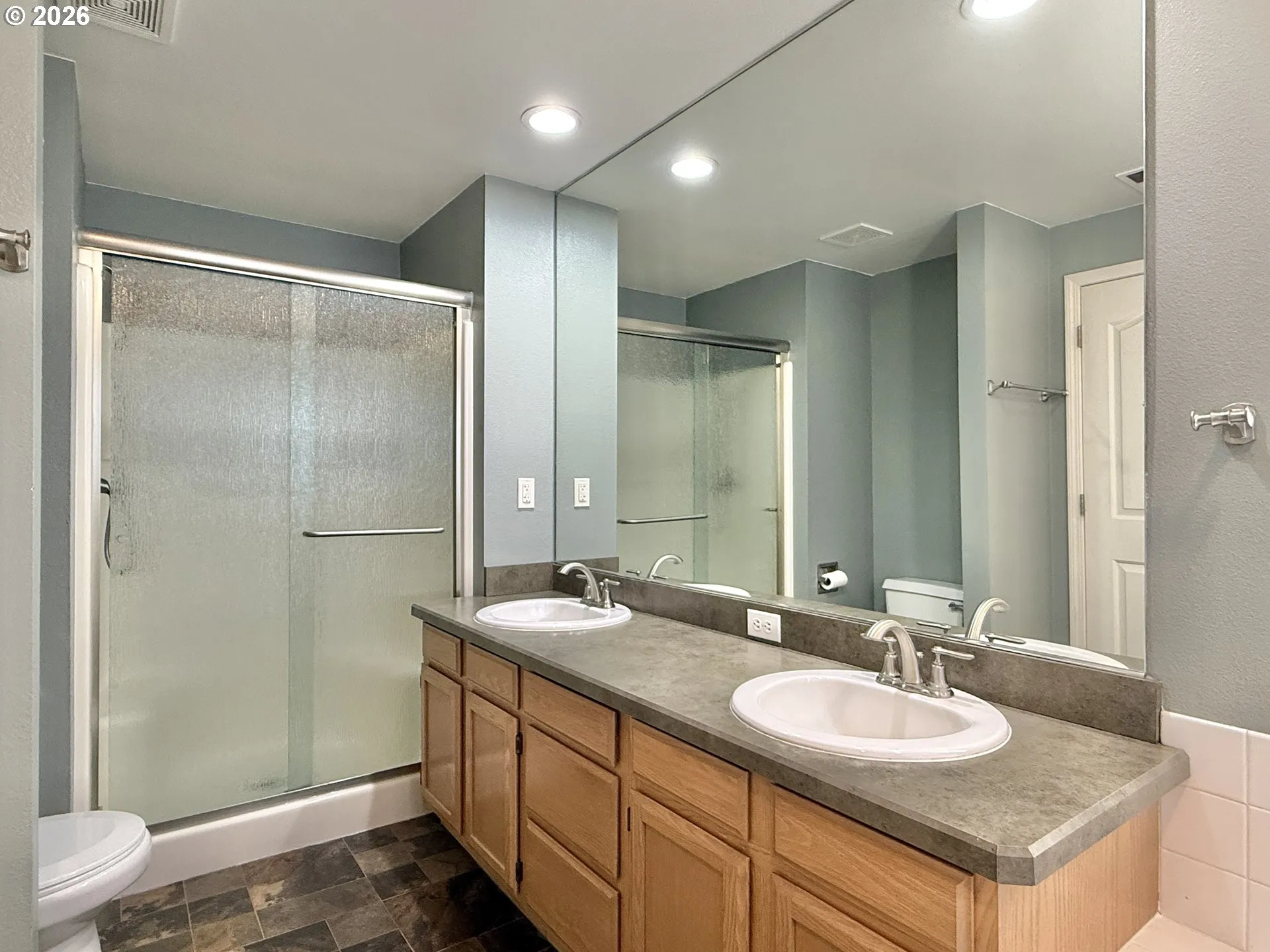Bathroom, Attached
