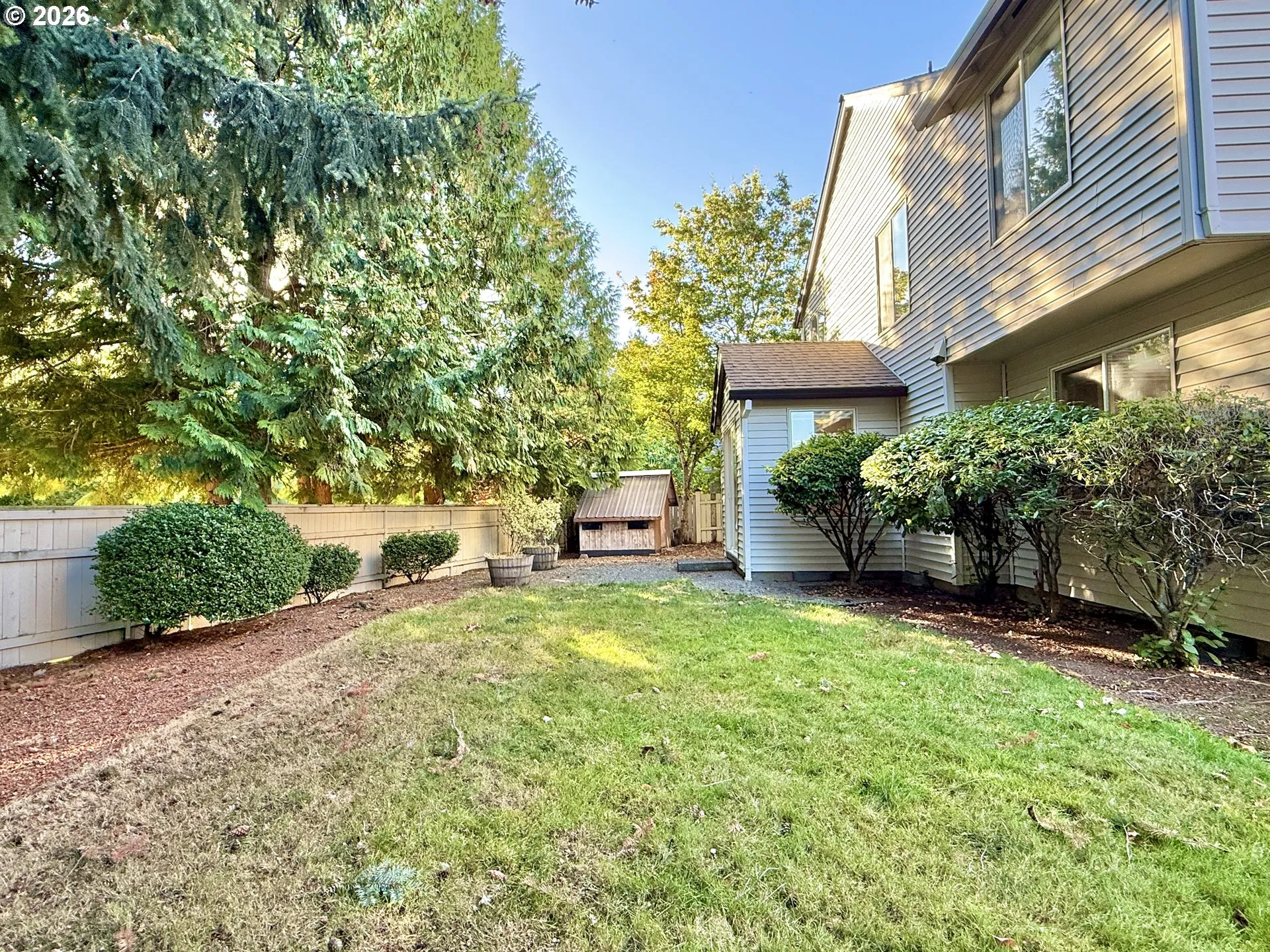Yard-Back