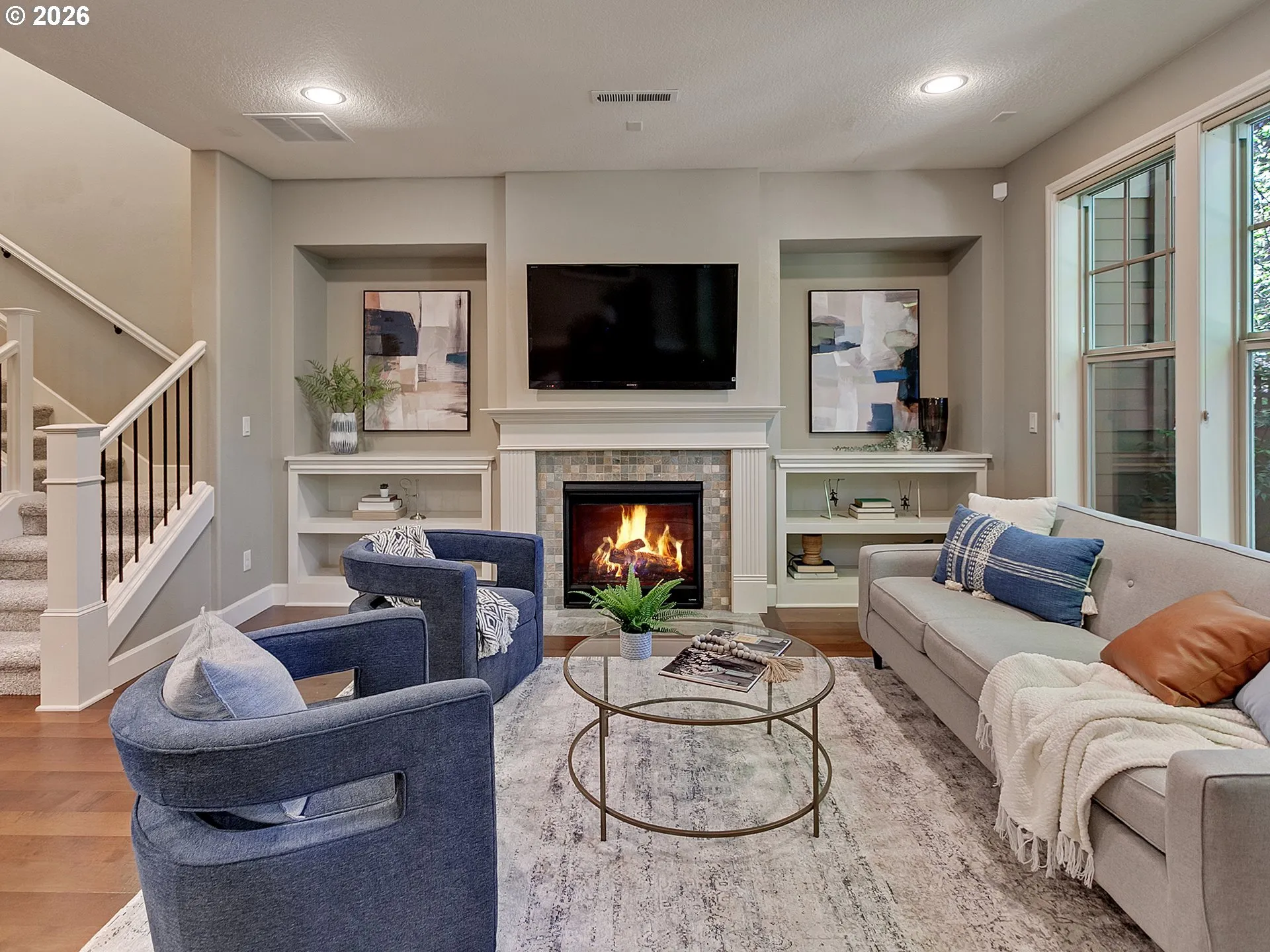 Living Room-Fireplace