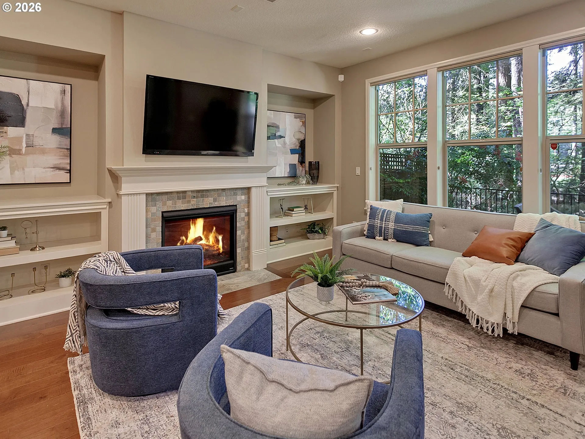 Living Room-Fireplace