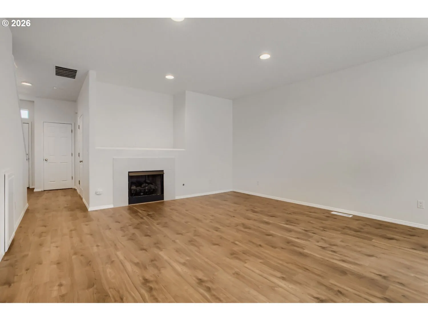 Living Room-Fireplace