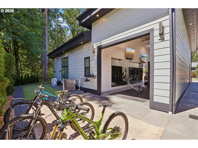 RV Garage