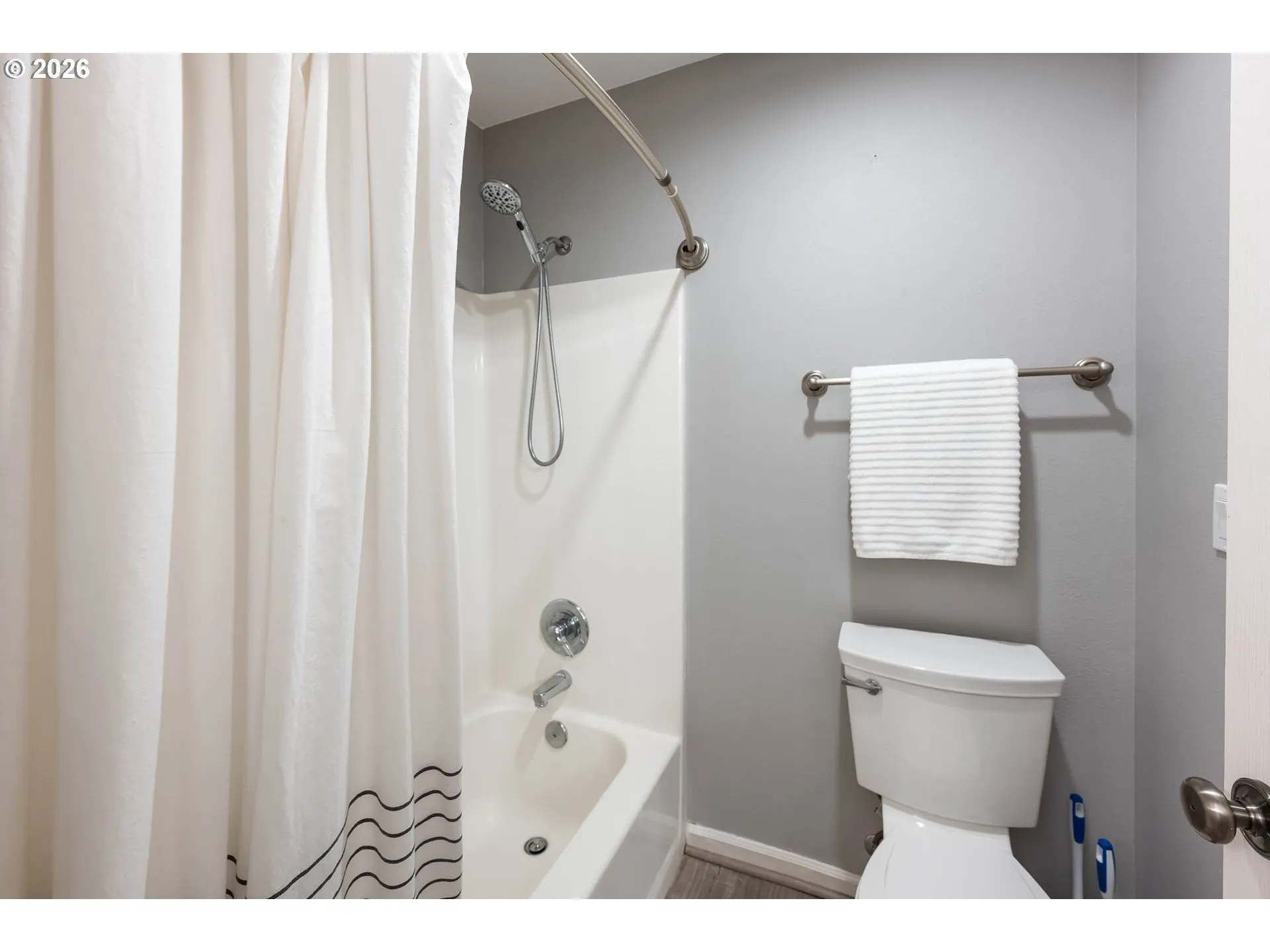 Bathroom-Upper