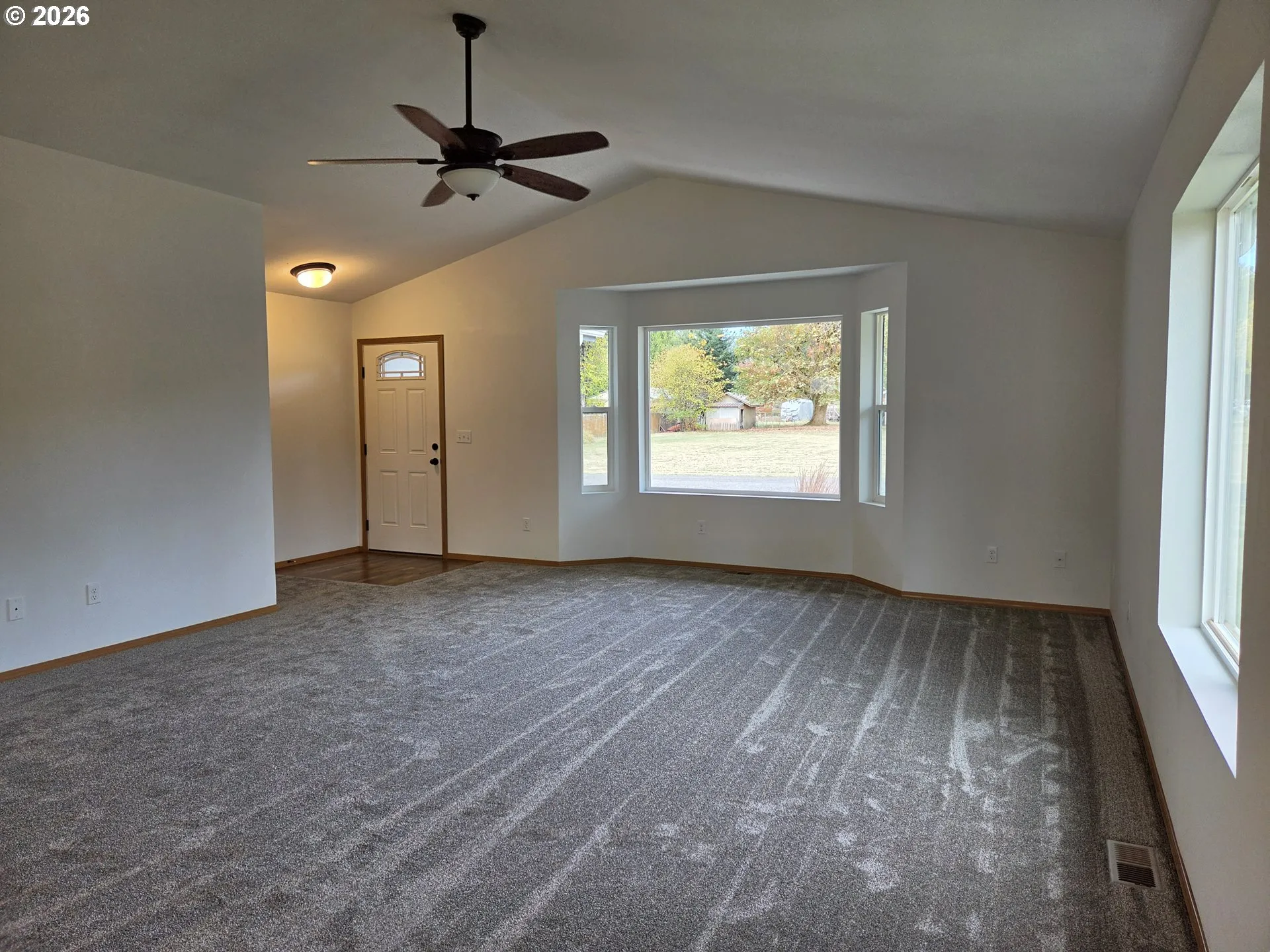 Living Room-Ceiling Fan
