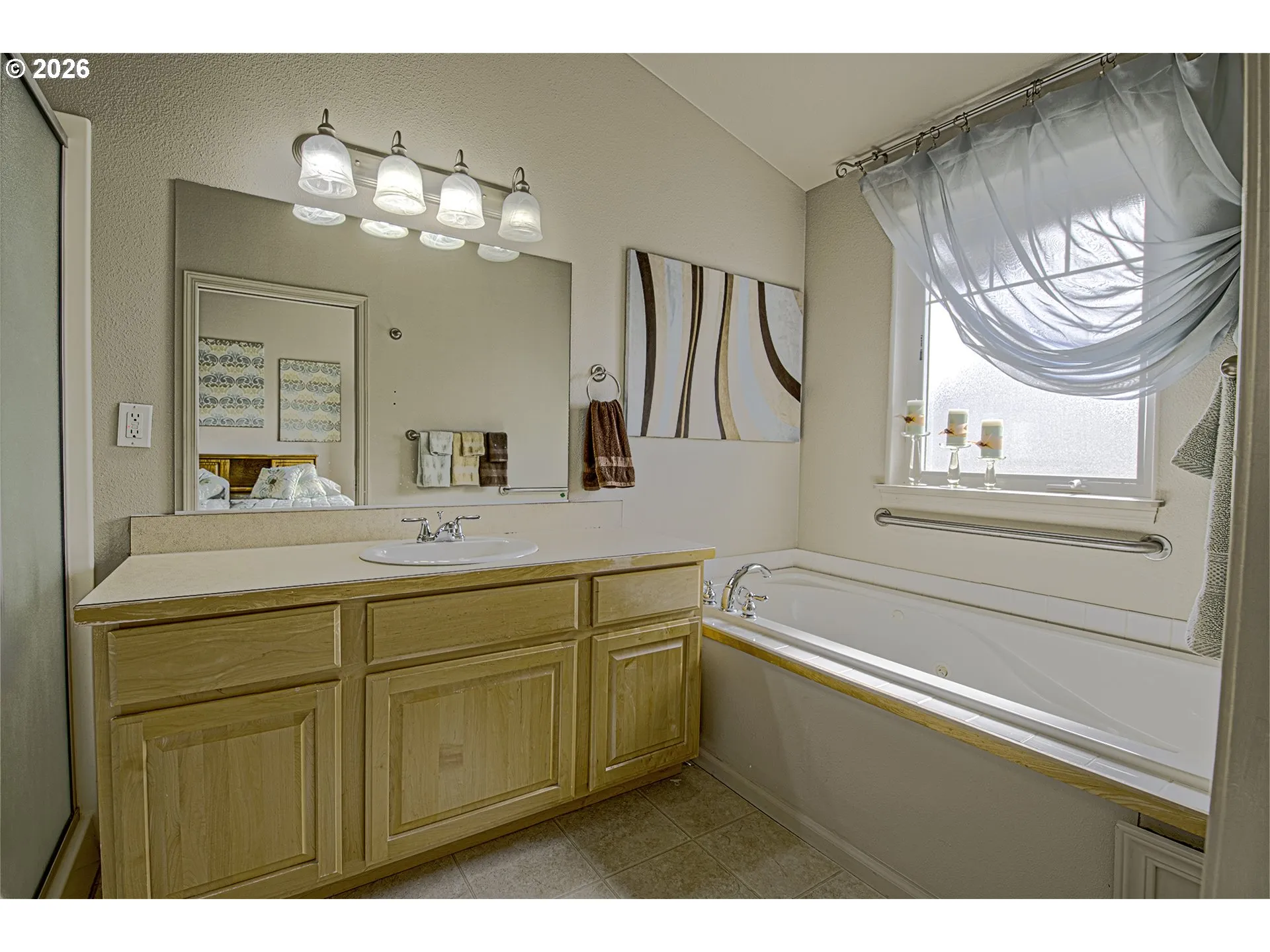 Bedroom, Primary-Main