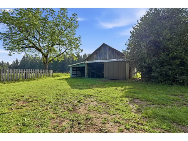 Barn