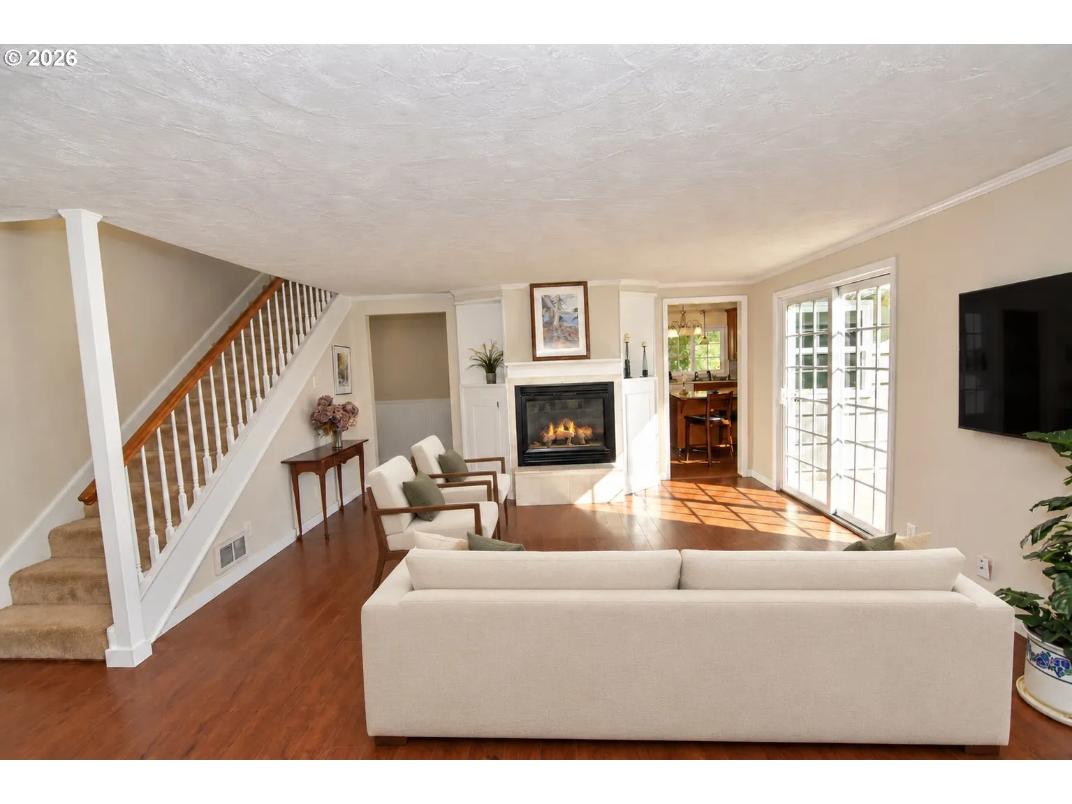Living Room-Fireplace