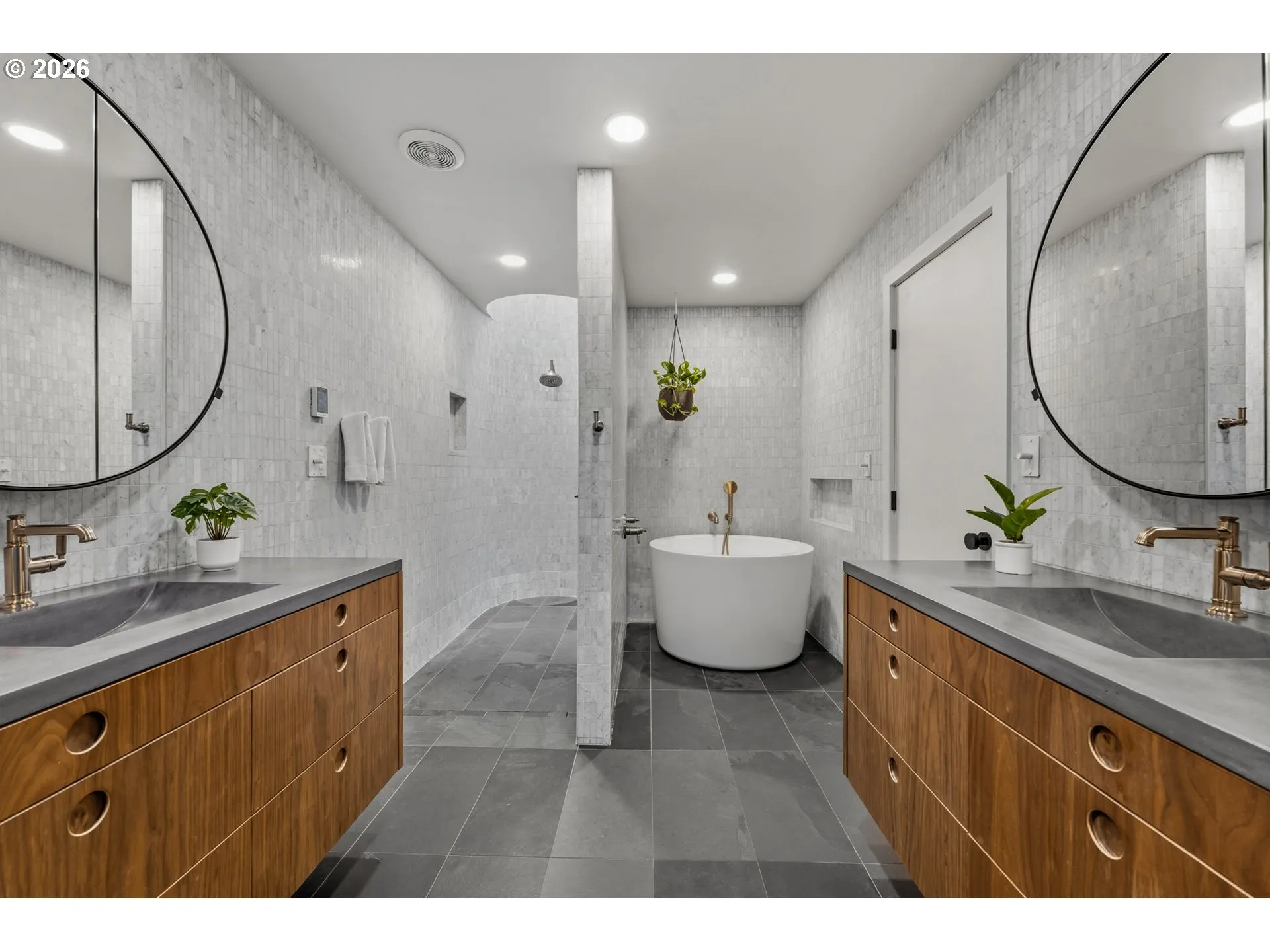 Owner's Suite Bathroom