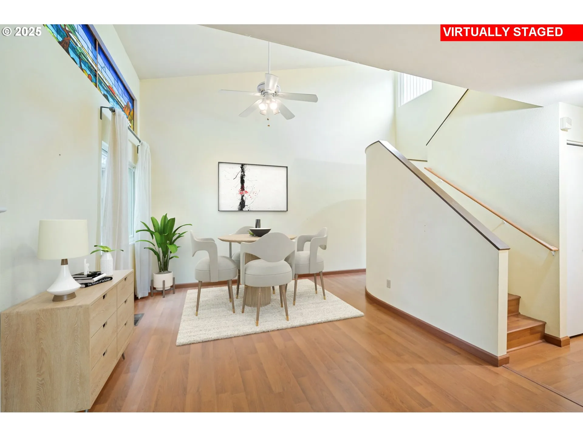 Dining Room-Vaulted Ceilings