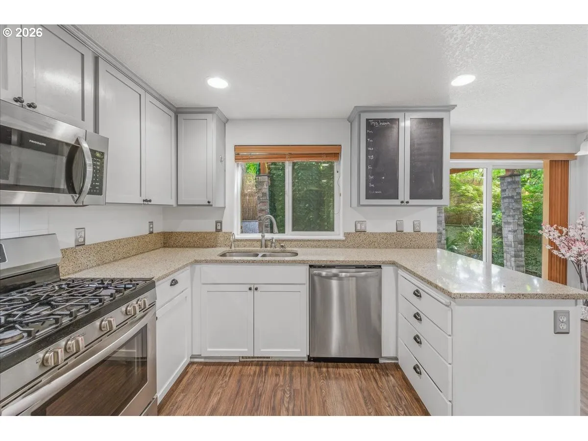 Kitchen-Island