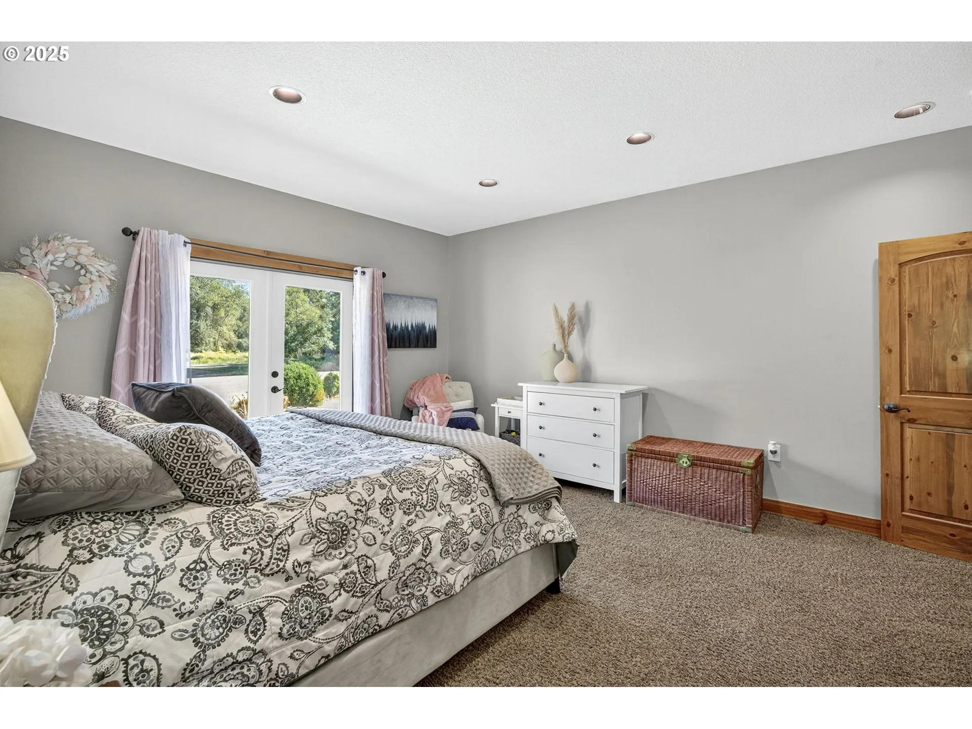 Primary Bedroom-Main