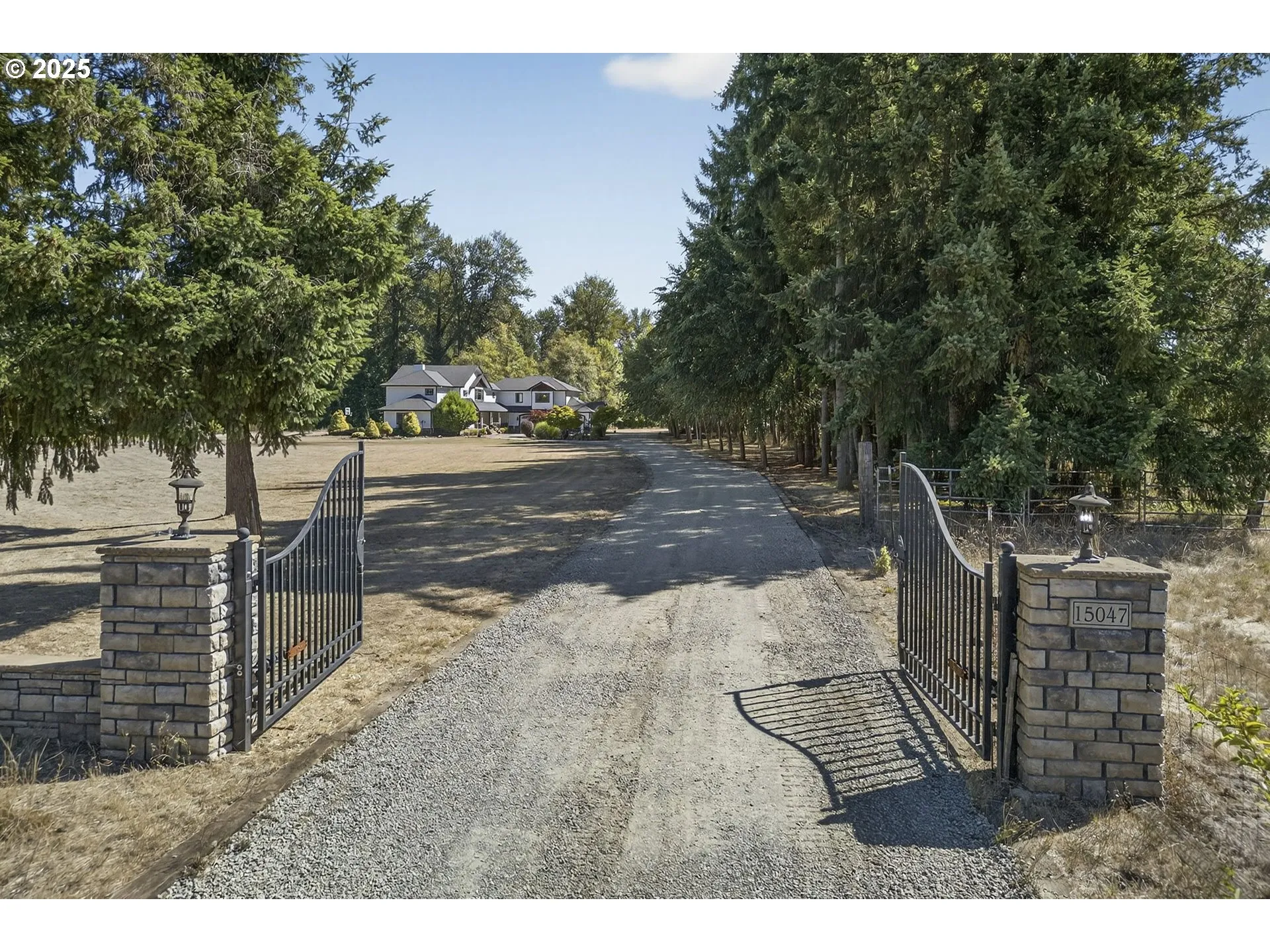 Driveway-Gated