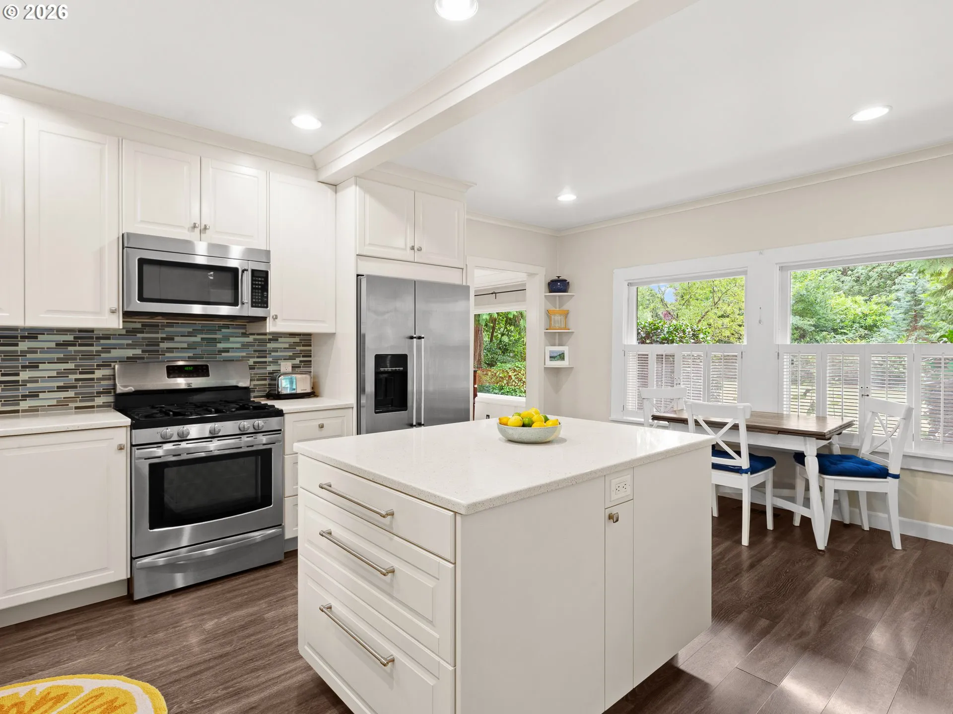 Kitchen-Eating Area