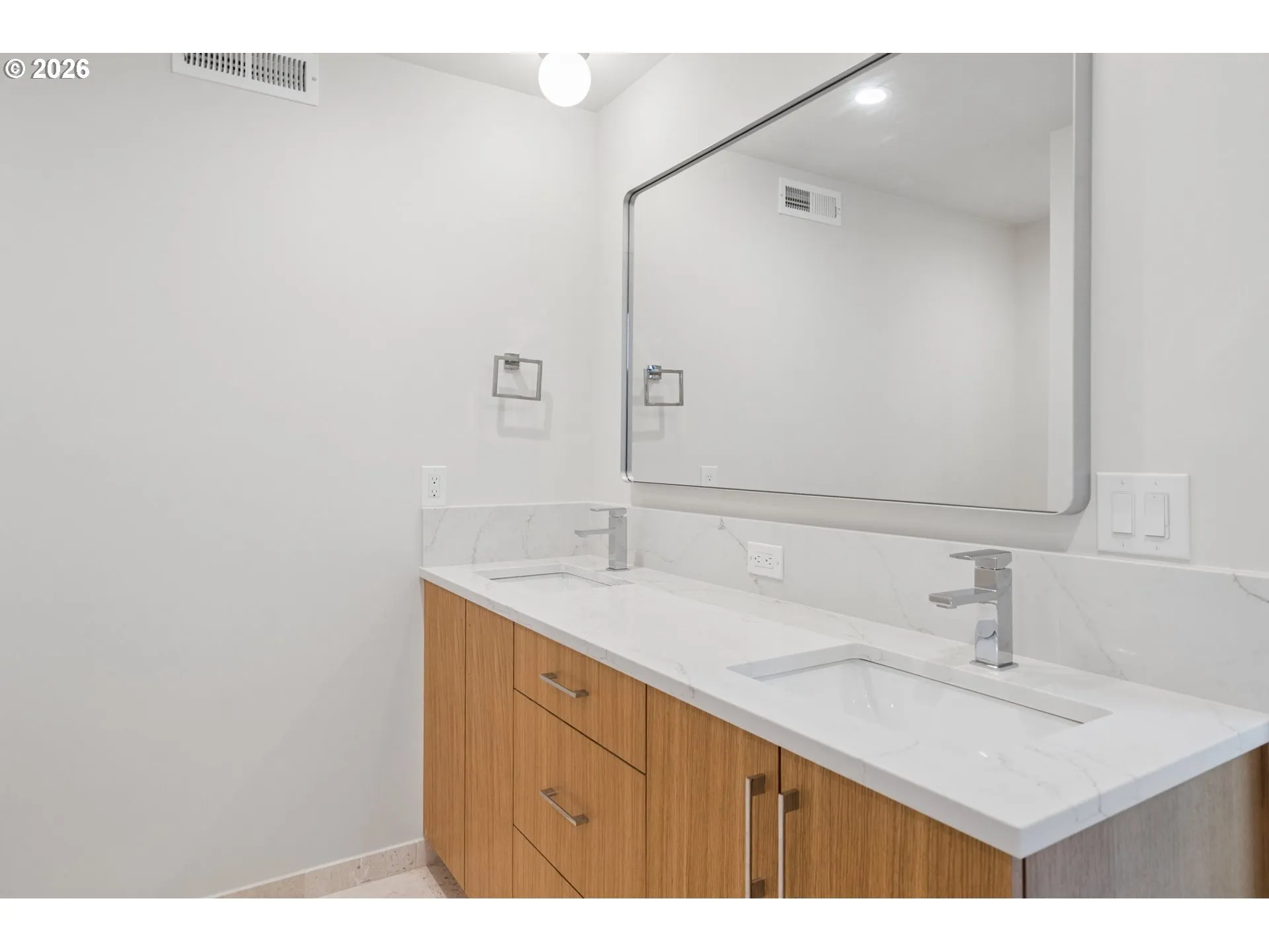 Bathroom, Attached