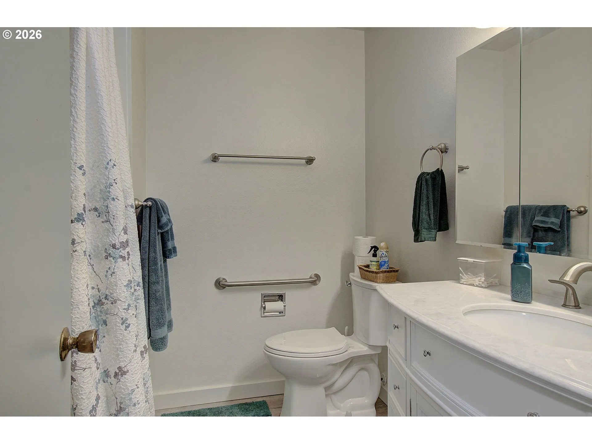 Bathroom-Hall