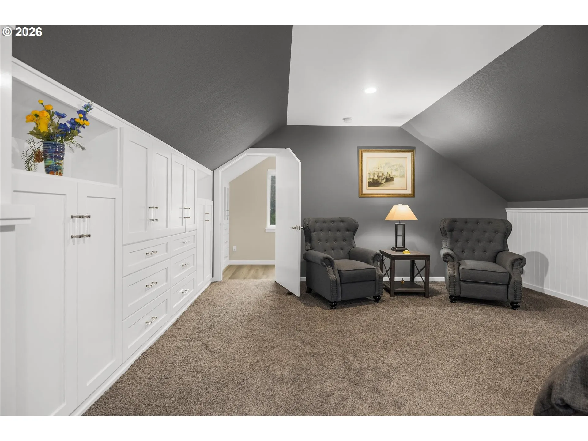 Bedroom, Primary-Upper