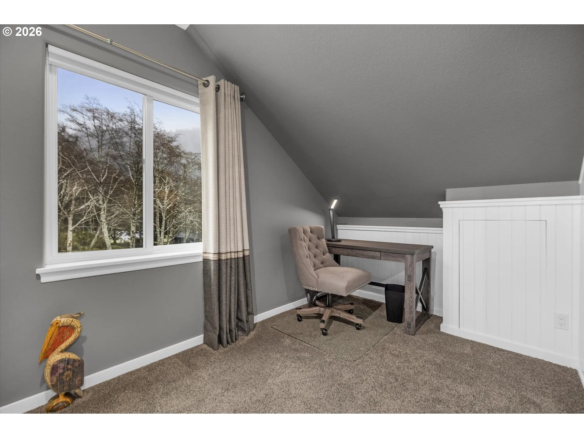 Bedroom, Primary-Upper