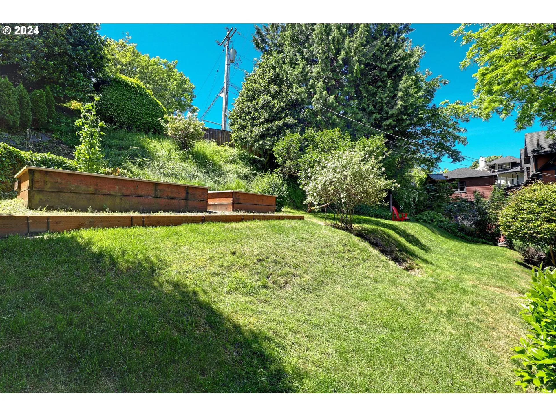 Yard-Back