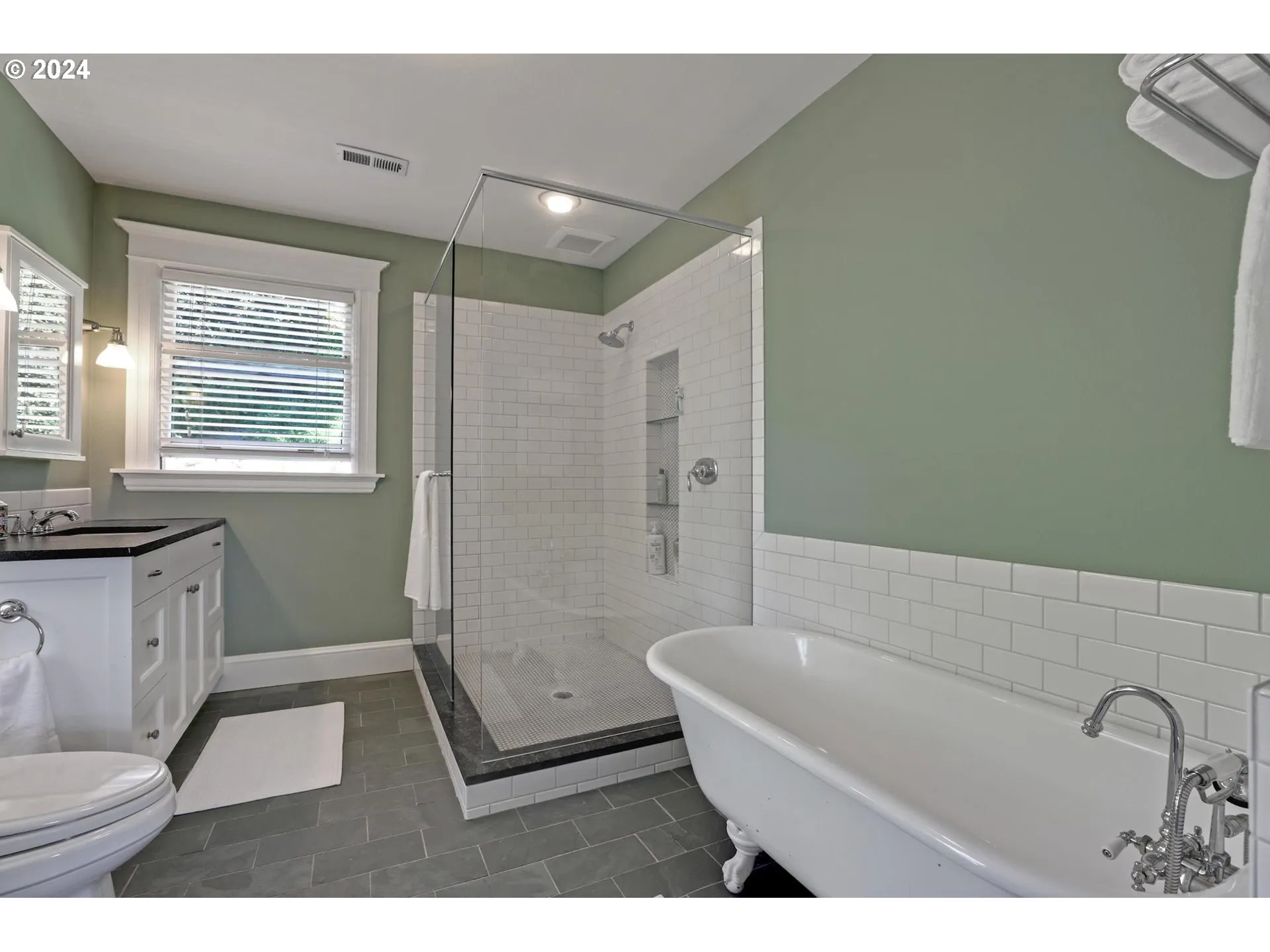 Owner's Suite Bathroom-Full Bathroom