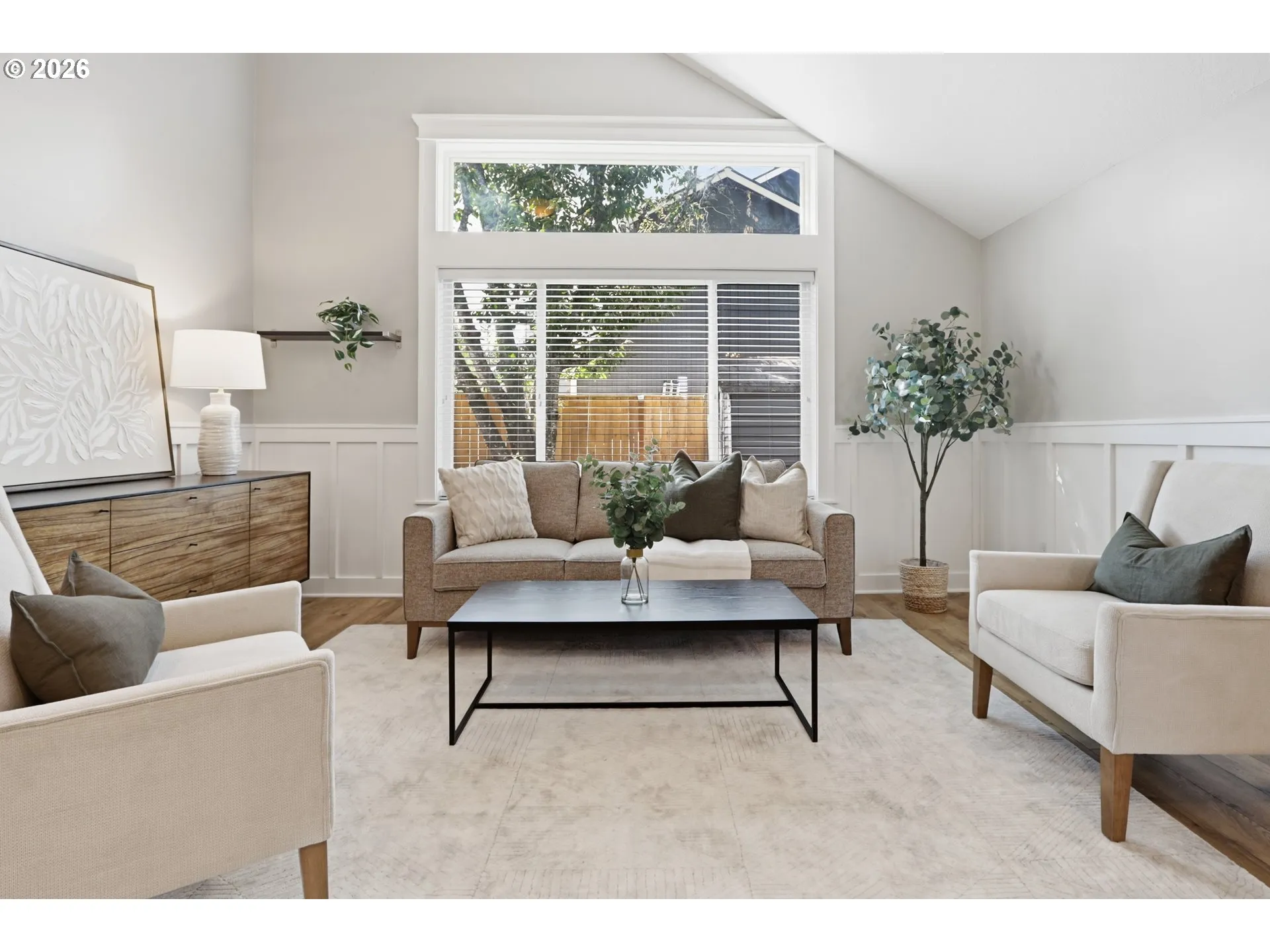 Living Room-Vaulted Ceilings
