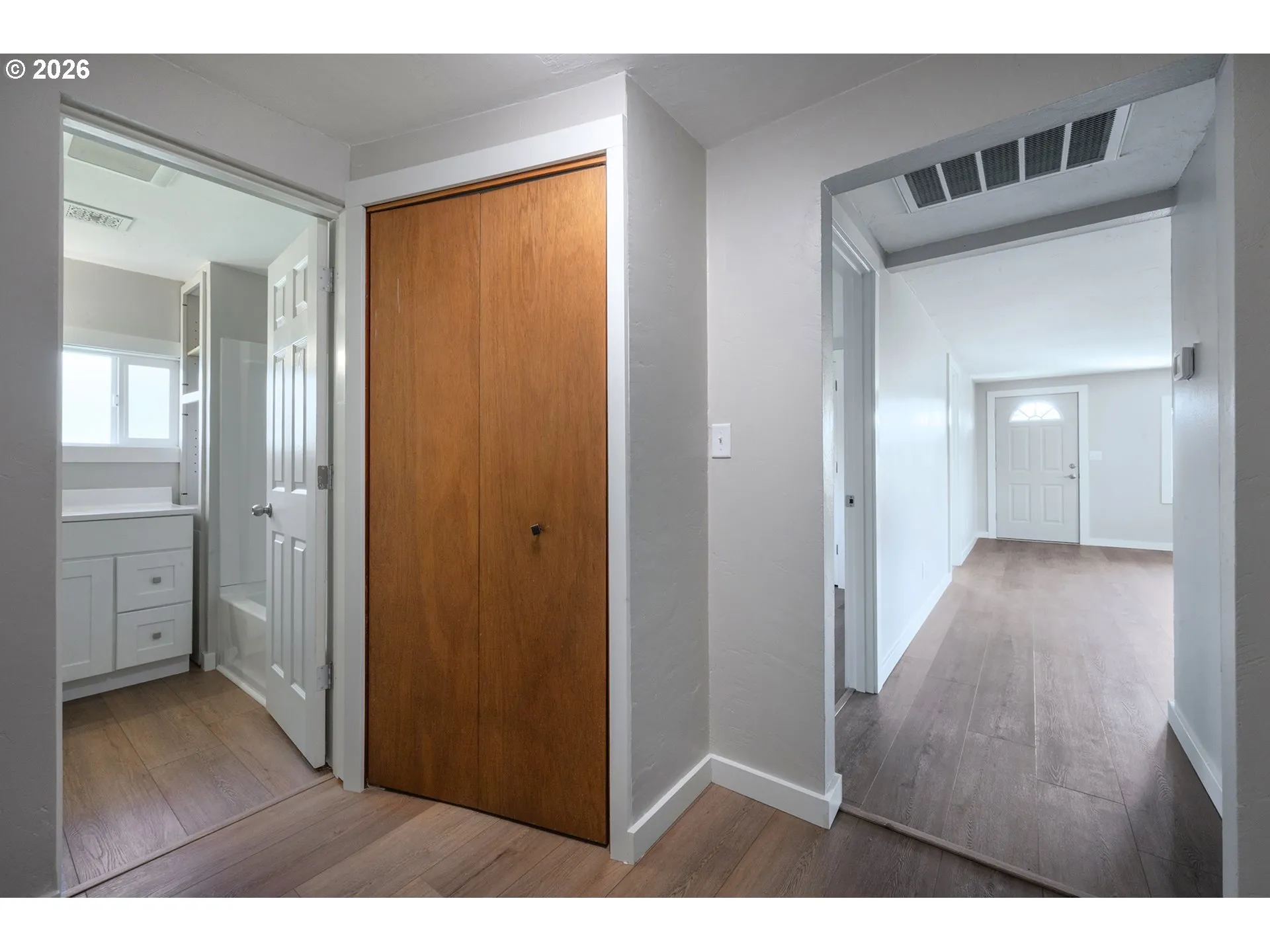Bedroom, Primary