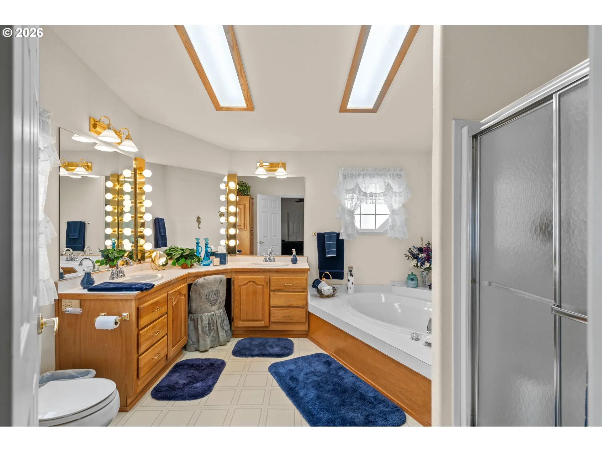 Owner's Suite Bathroom-Garden Tub