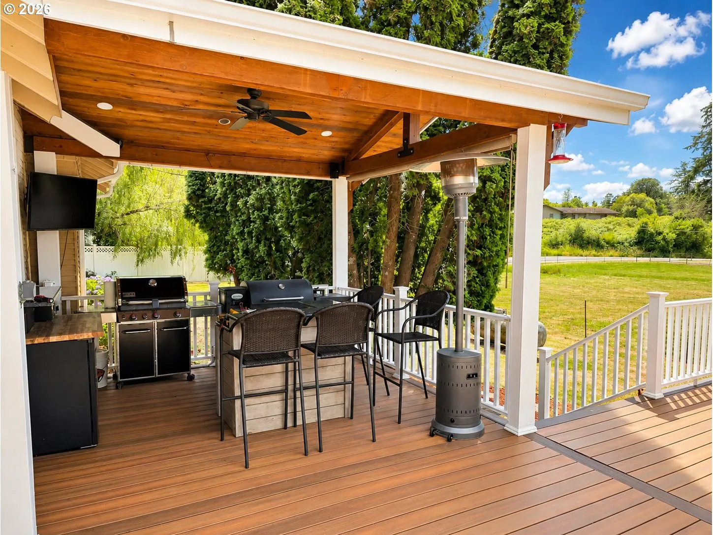 Kitchen/Outside-Island